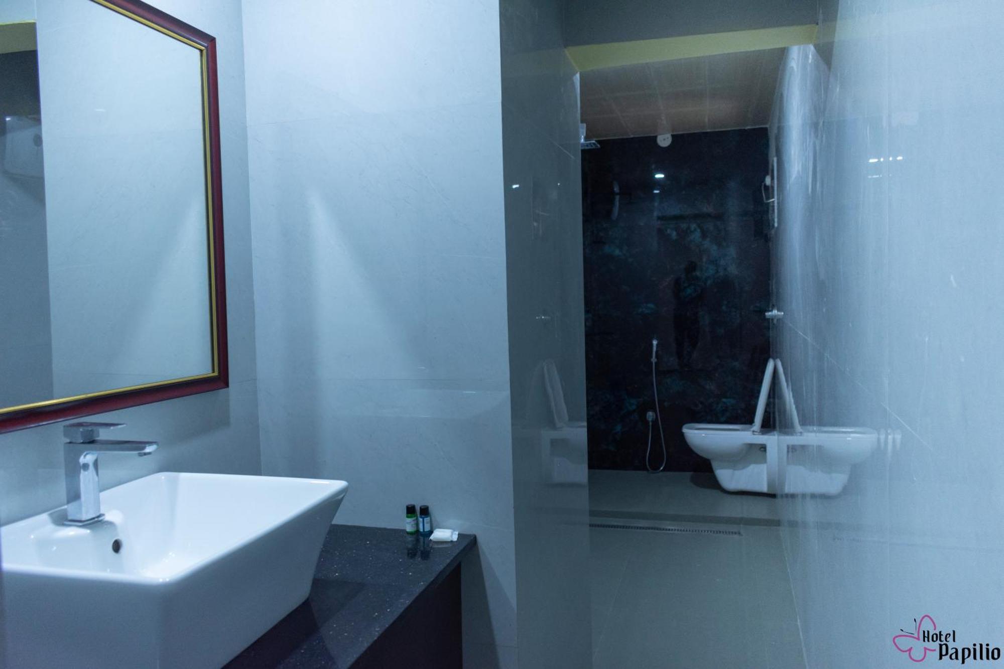 Hotel Papilio Māldah المظهر الخارجي الصورة
