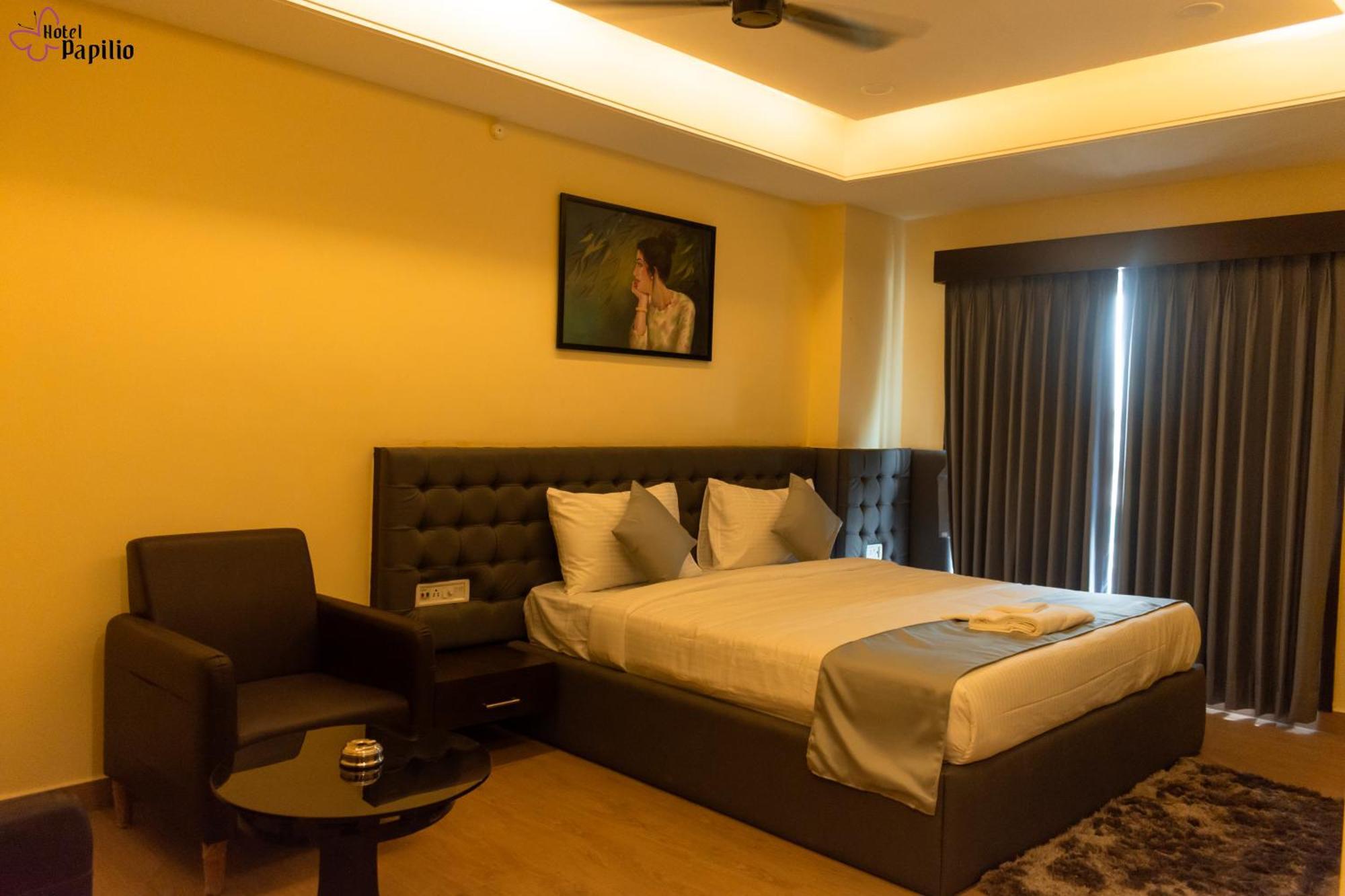 Hotel Papilio Māldah المظهر الخارجي الصورة