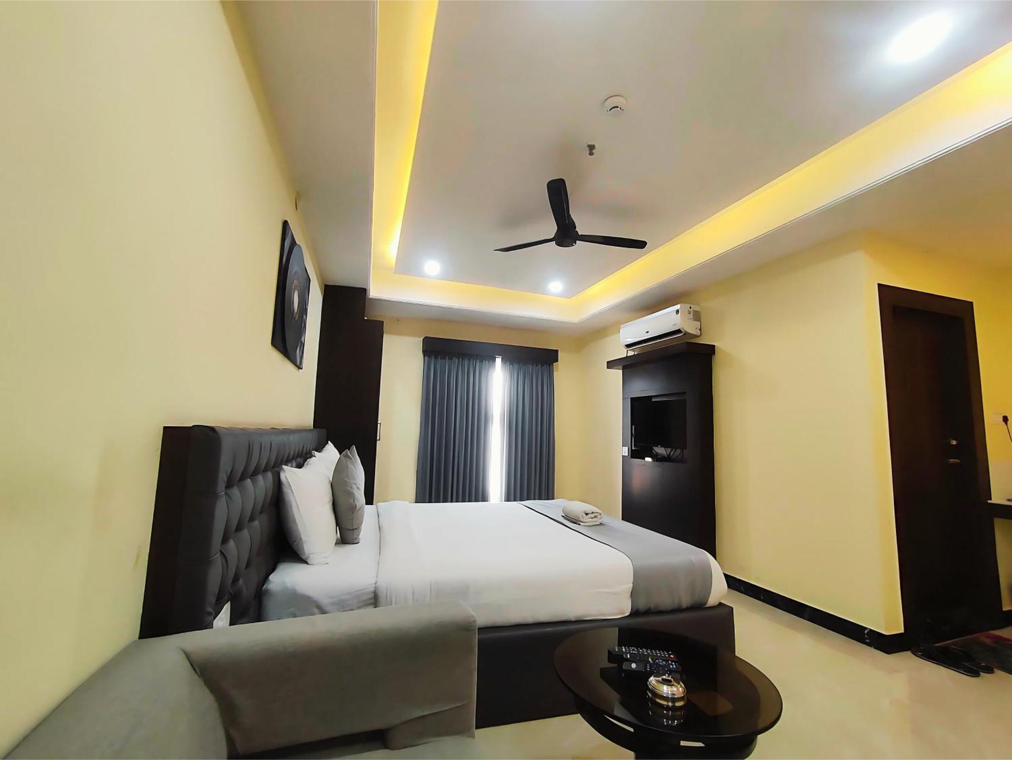 Hotel Papilio Māldah المظهر الخارجي الصورة