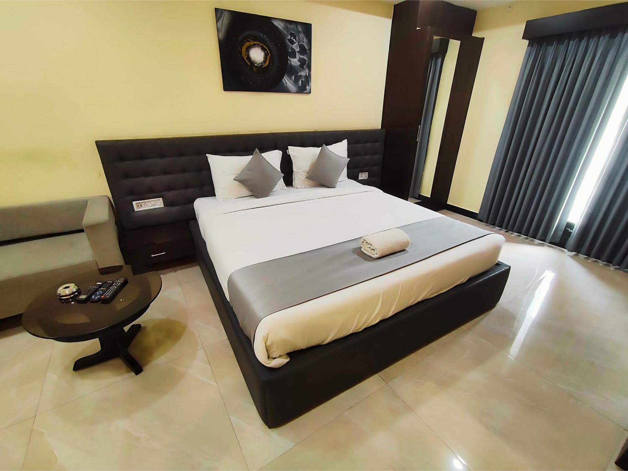 Hotel Papilio Māldah المظهر الخارجي الصورة